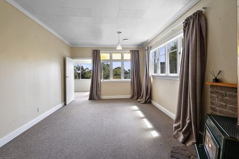 Photo of property in 105 Fulford Street, New Plymouth, 4310
