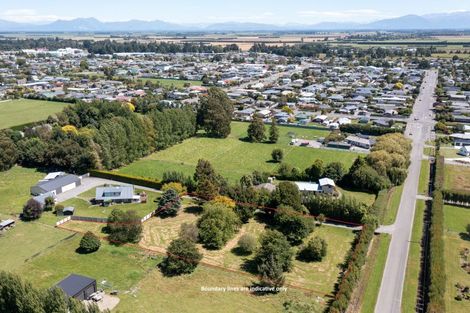 Photo of property in 70 Johnstone Street, Tinwald, Ashburton, 7774