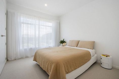 Photo of property in 2 Goldstone Place, Omokoroa, 3114