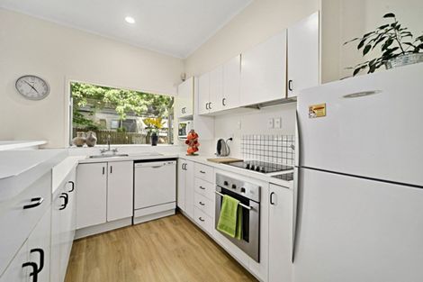 Photo of property in 381 Redoubt Road, Totara Park, Auckland, 2019