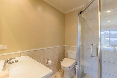 Photo of property in Te Kakariki Apartments, 5/5 Wellington Road, Paekakariki, 5034