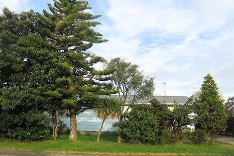Photo of property in 10 Makarini Street, Paraparaumu, 5032