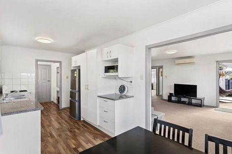 Photo of property in 3a Robertson Road, Ranui, Auckland, 0612