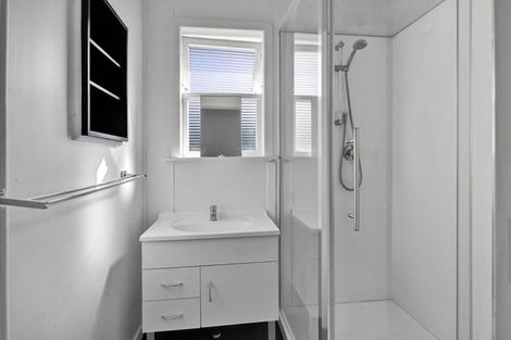 Photo of property in 10 Ramanui Avenue, Hawera, 4610