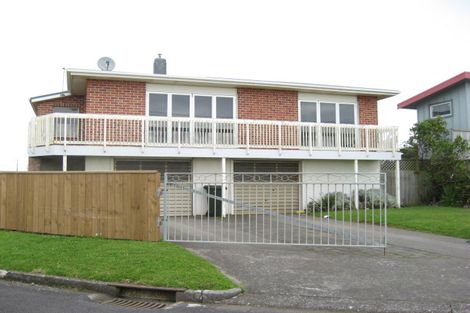 Photo of property in 1 Tiromoana Crescent, Bell Block, New Plymouth, 4312