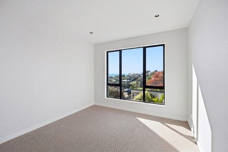 Photo of property in 2/8 Park Rise, Campbells Bay, Auckland, 0630