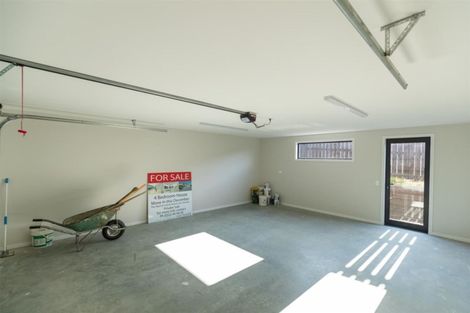 Photo of property in 17 Obelisk Street, Wanaka, 9305