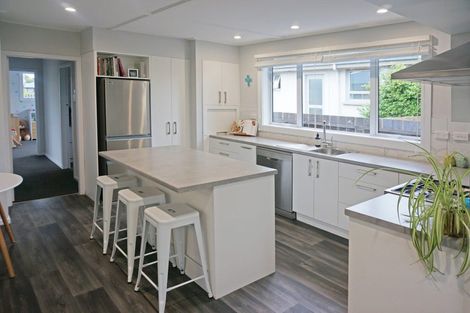 Photo of property in 12 Holloway Street, Waikiwi, Invercargill, 9810