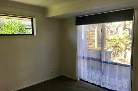 Photo of property in 96 Kamara Road, Glen Eden, Auckland, 0602