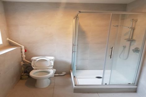 Photo of property in 3 Juneau Place, Glendene, Auckland, 0602