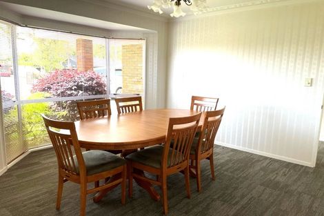 Photo of property in 14 Chippewa Place, Conifer Grove, Takanini, 2112