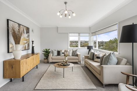 Photo of property in 12 Alton Avenue, Hillcrest, Auckland, 0627