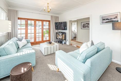 Photo of property in 3 Carlton Avenue, Gonville, Whanganui, 4501