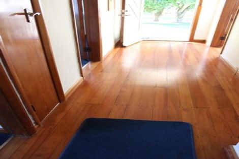 Photo of property in 66 Pahiatua Street, Hokowhitu, Palmerston North, 4410