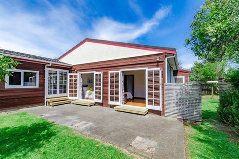 Photo of property in 57 Waimea Road, Waikanae Beach, Waikanae, 5036