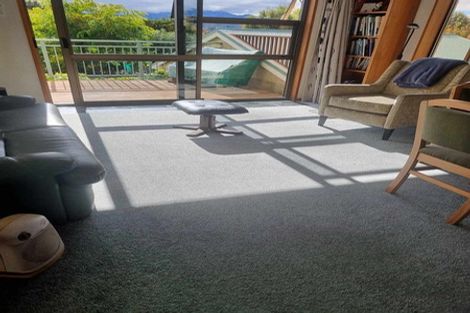Photo of property in 12 Heuchan Lane, Wanaka, 9305