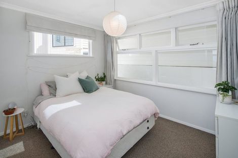 Photo of property in 21 Thane Road, Roseneath, Wellington, 6011