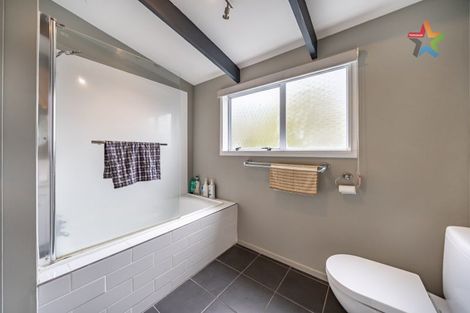 Photo of property in 21 Kerkwall Drive, Naenae, Lower Hutt, 5011