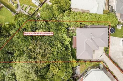 Photo of property in 13c Peterhouse Street, Tawa, Wellington, 5028