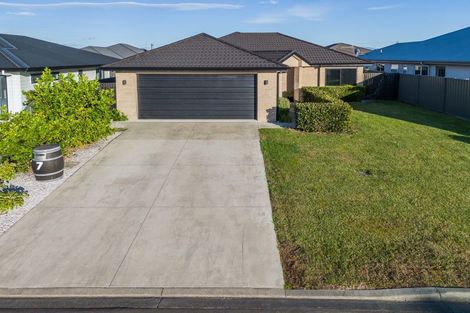 Photo of property in 7 Ruakituri Place, Te Awa, Napier, 4110
