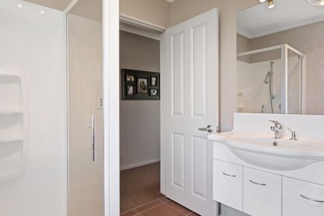 Photo of property in 17 Cheapside Street, Oxford, 7430