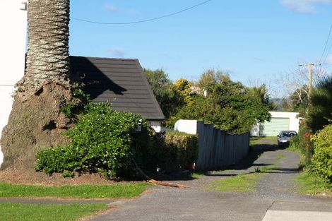 Photo of property in 107 Litten Road, Cockle Bay, Auckland, 2014