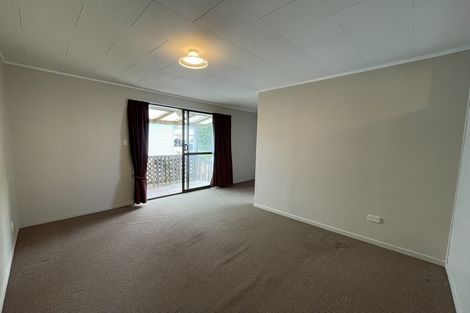 Photo of property in 2/33 Reid Road, New Lynn, Auckland, 0600
