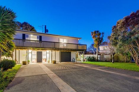 Photo of property in 7 Kahu Road, Otaihanga, Paraparaumu, 5036