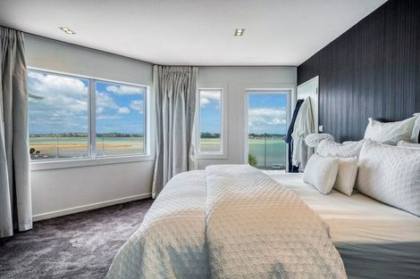 Photo of property in 87 Princes Street, Northcote Point, Auckland, 0627