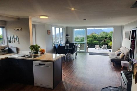 Photo of property in 3 Arnott Heights East, Greymouth, 7805