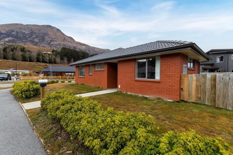 Photo of property in 73 Risinghurst Terrace, Lower Shotover, Queenstown, 9304
