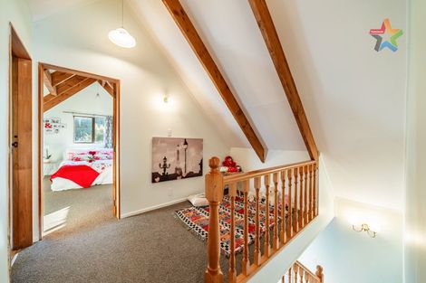 Photo of property in 21 Ngahere Street, Stokes Valley, Lower Hutt, 5019