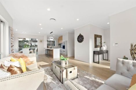 Photo of property in 297 Swanson Road, Ranui, Auckland, 0612