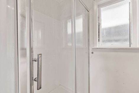 Photo of property in 8 Rollerson Street, Papakura, 2110