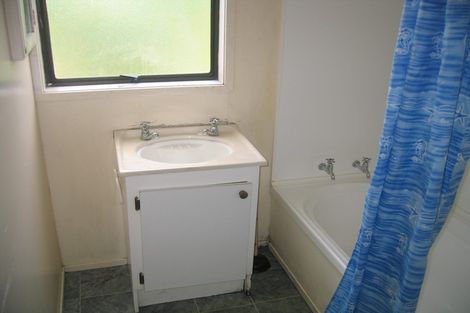 Photo of property in 1/21 Wattle Street, New Lynn, Auckland, 0600