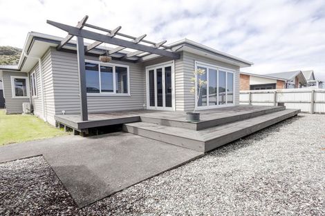 Photo of property in 187 Main South Road, Karoro, Greymouth, 7805