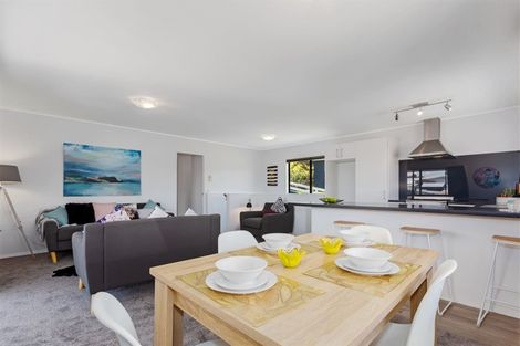 Photo of property in 5 Sombrero View, Ascot Park, Porirua, 5024