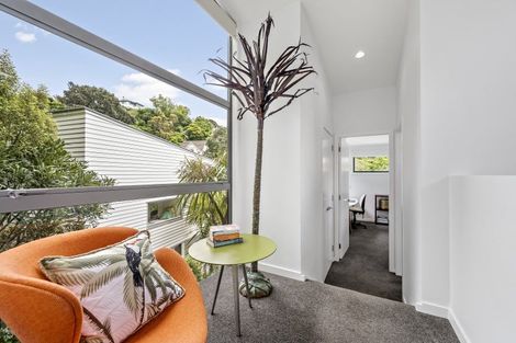 Photo of property in 37f Ngaio Road, Kelburn, Wellington, 6012