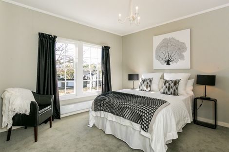 Photo of property in 40 Tauroa Road, Havelock North, 4130