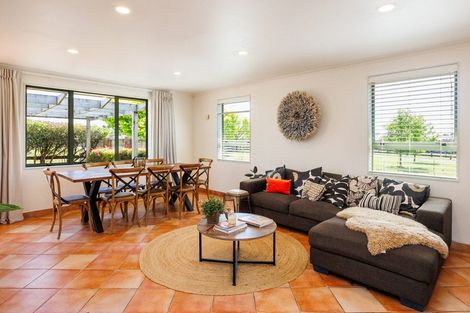 Photo of property in 19 Barnett Drive, Marton, 4710