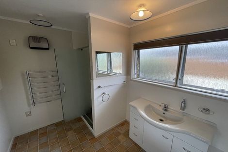 Photo of property in 24 Taitua Drive, Te Atatu South, Auckland, 0610