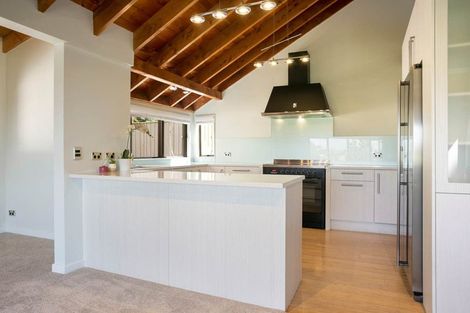 Photo of property in 32 Moorgreen Heights, Torbay, Auckland, 0630