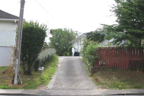 Photo of property in 1/84 Sunnynook Road, Sunnynook, Auckland, 0620