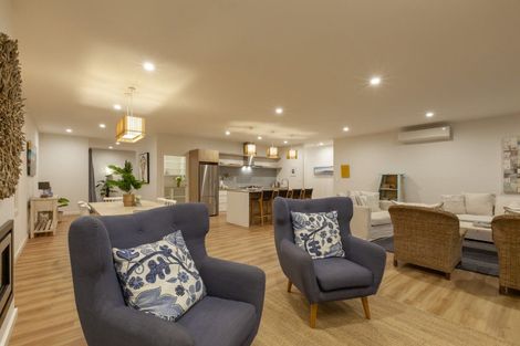 Photo of property in 68 Marine Parade, Paraparaumu Beach, Paraparaumu, 5032