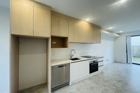 Photo of property in 10/1 Sylvan Crescent, Te Atatu South, Auckland, 0610