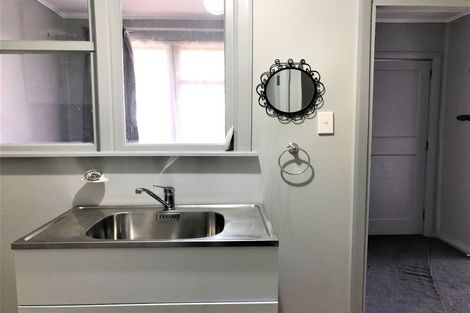 Photo of property in 22 High Street, Balclutha, 9230