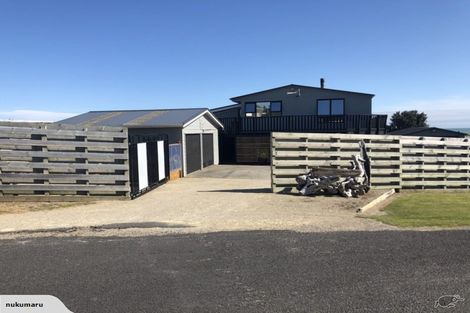 Photo of property in 3 Okiwa Terrace, Waiinu Beach, Whanganui, 4588