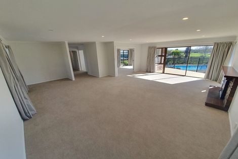 Photo of property in 143 Hamlin Road, Ardmore, Papakura, 2582