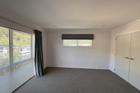 Photo of property in 37 Somerby Mews, Silverstream, Upper Hutt, 5019