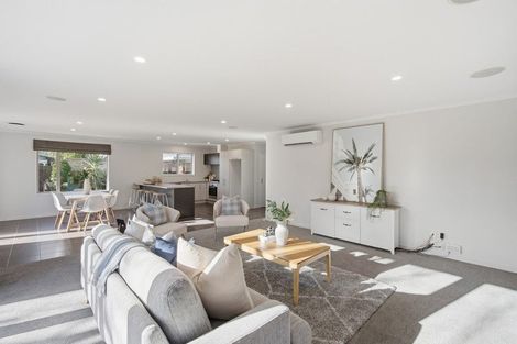 Photo of property in 34a Greenwood Close, Mairehau, Christchurch, 8013